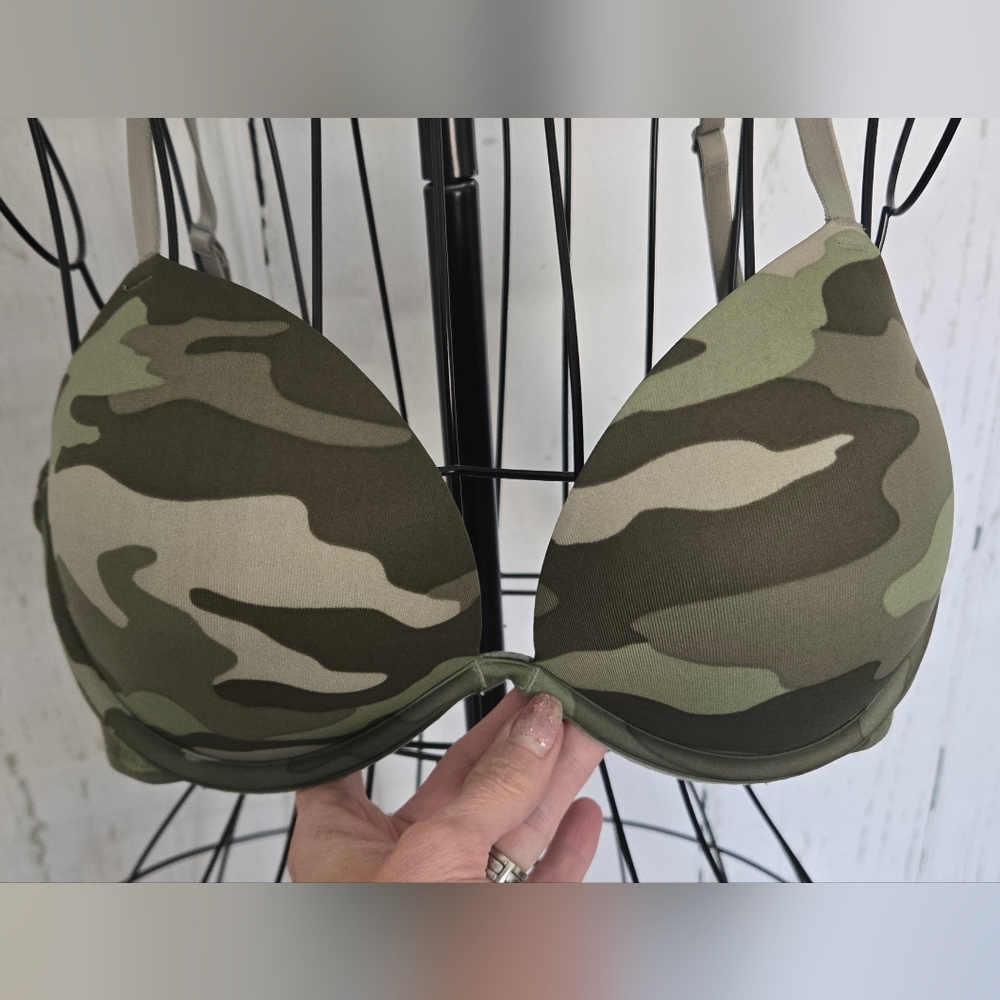 Victoria Secret Wear Everywhere Super Push Up Camouflage Bra Green Sz 32D - Picture 8 of 8